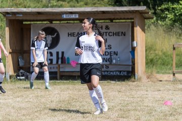 Bild 141 - wBJ TuRa Meldorf/Buesum - JFV Luebeck : Ergebnis: 1:0